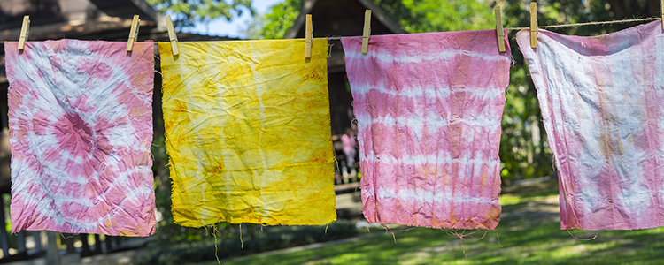 Comment teindre un vêtement ? Astuce teinture du linge - La Belle Adresse