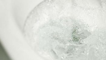 Comment détartrer des WC très entartrés ?